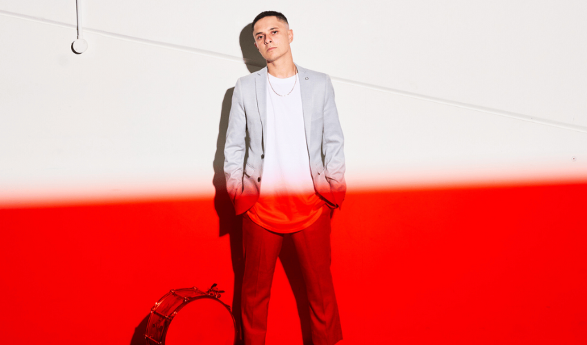 Soak: Live at the Baths, Dobby