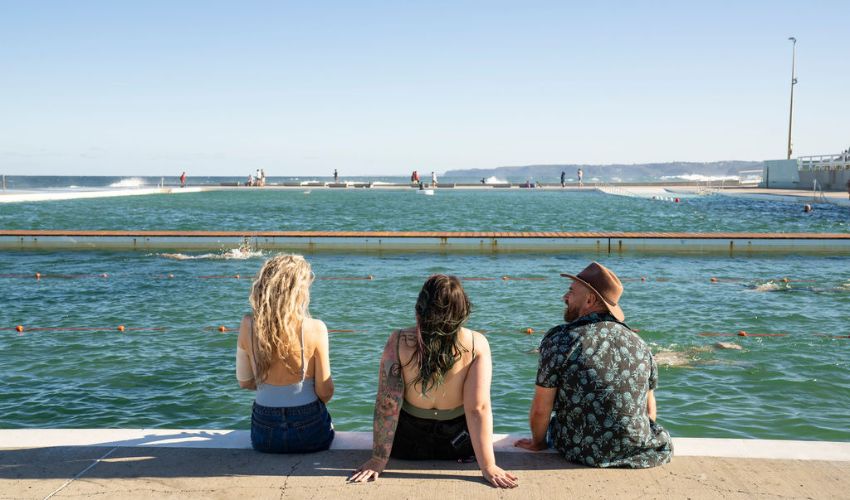 Friends at Newcastle Ocean Baths