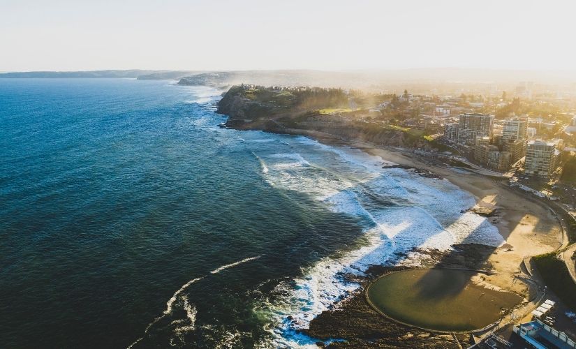 Newcastle Beach © Destination NSW