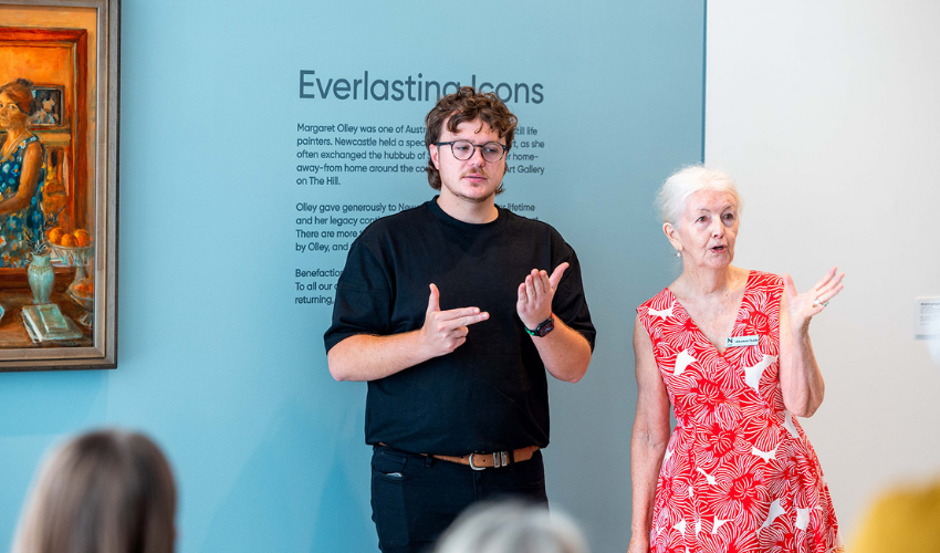 Auslan Newcastle Art Gallery Tour. Photo credit: Jedd Cranfield